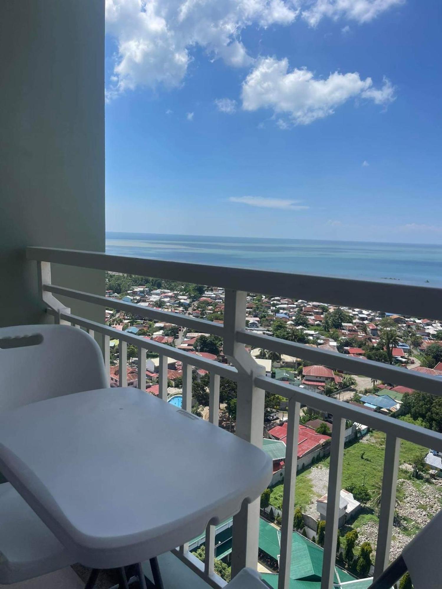 Verdon Parc Davao City With Balcony By Darpm Extérieur photo