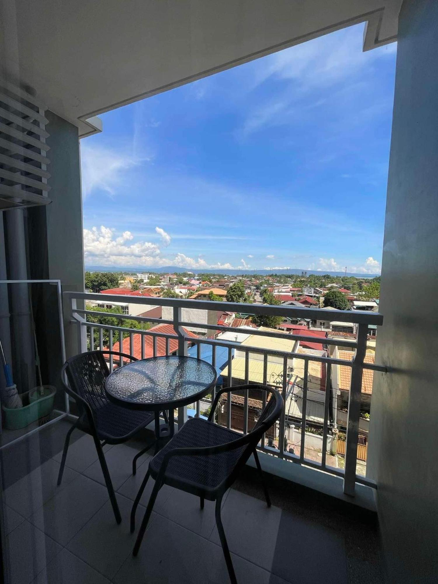 Verdon Parc Davao City With Balcony By Darpm Extérieur photo